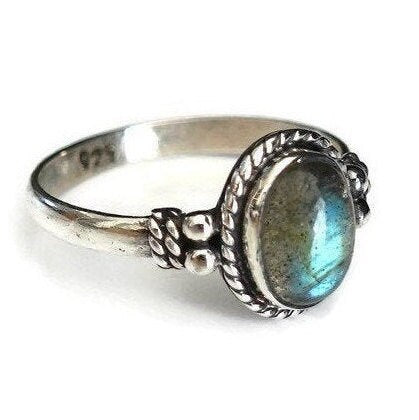 Small Oval Boho Labradorite Ring, 925 Sterling Silver Solitaire Ring, Blue Gemstone Jewellery, Engagement Ring for Her, Mistry Gems, R5LAB