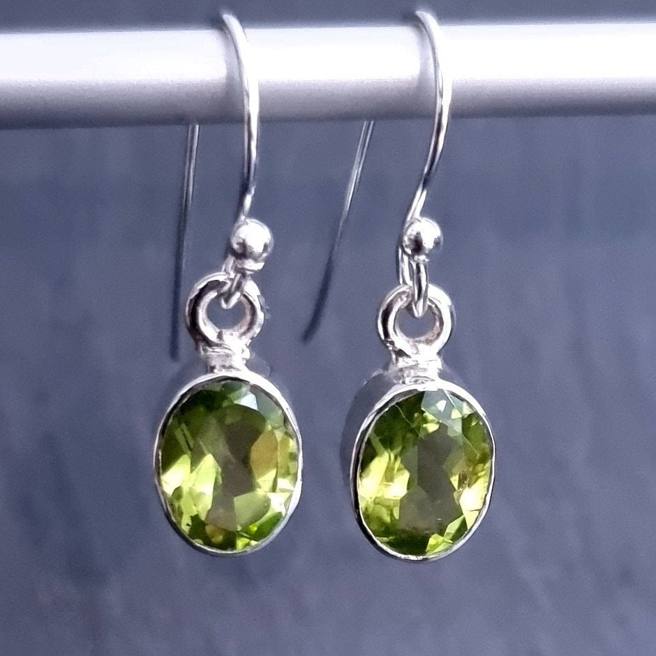 Dainty Oval Facetted Peridot Earrings, 925 Sterling Silver, Stone 8mm x 6mm, August Birthstone, 16th Anniversary Gift Ideas, Mistry Gems,E7P