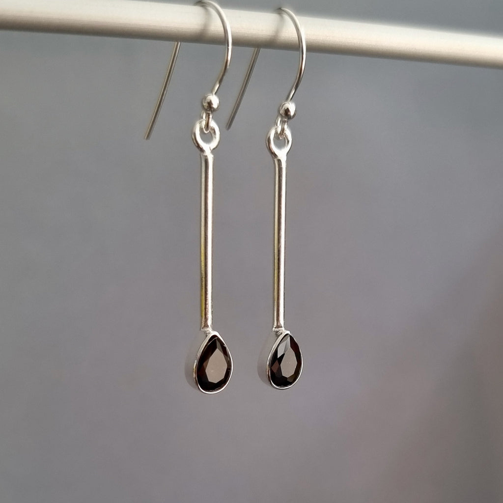 Long Teardrop Facetted Black Onyx 925 Sterling Silver Earrings, E15OF