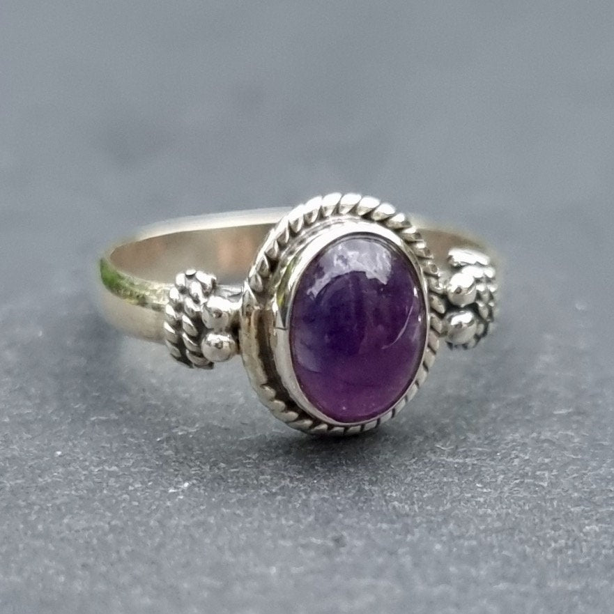 Unisex Small Boho Oval Amethyst Ring, 925 Sterling Silver Ring, February Birthstone, 6th Anniversary Gift for Her, Mistry Gems, R5A