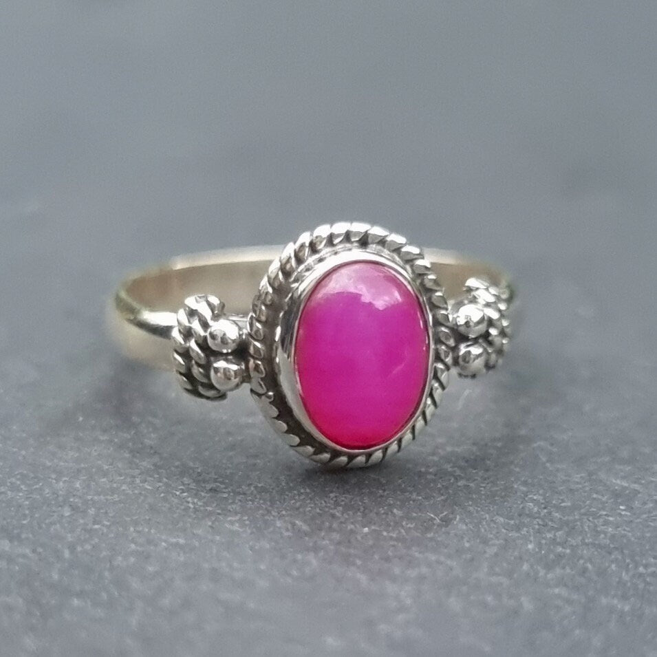 Small Boho Oval Bright Pink Agate Ring, 925 Sterling Silver, Fuchsia Magenta Pink Gemstone Jewelry, Engagement Ring, Mistry Gems, R5PAG