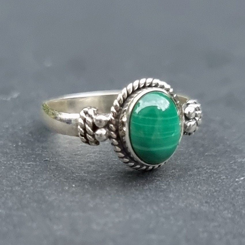 Boho Oval Small Malachite Ring, 925 Sterling Silver, Stripy Green Gemstone Solitaire Ring, Unisex Everyday Jewellery, Mistry Gems, R5MAL