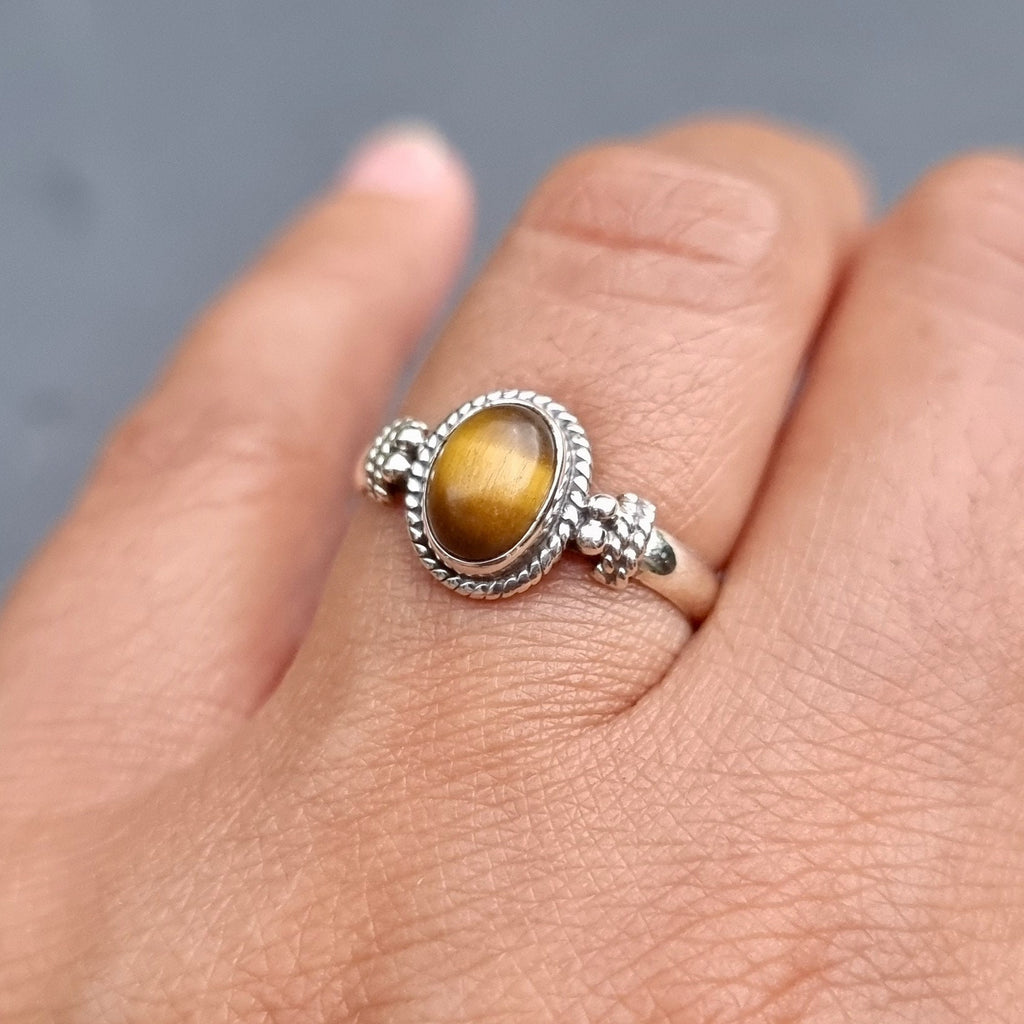 Small Oval Boho Tigers Eye Ring, 925 Sterling Silver Ring, Unisex Brown Gold Gemstone Jewellery, 18th Anniversary, Mistry Gems, R5TE