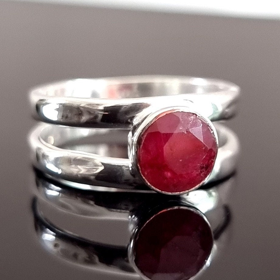 Round Ruby Sterling Silver Ring, July Birthstone, 40th Anniversary, Red Gemstone, Boho Ring, Solitaire Thumb Ring, Mistry Gems, R22R