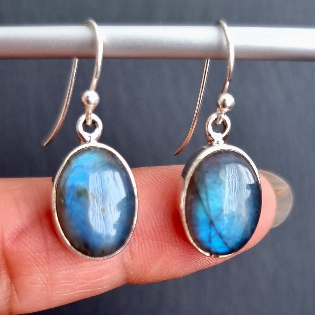 Labradorite Oval 14mm x 10mm 925 Sterling Silver Earrings, E2LAB